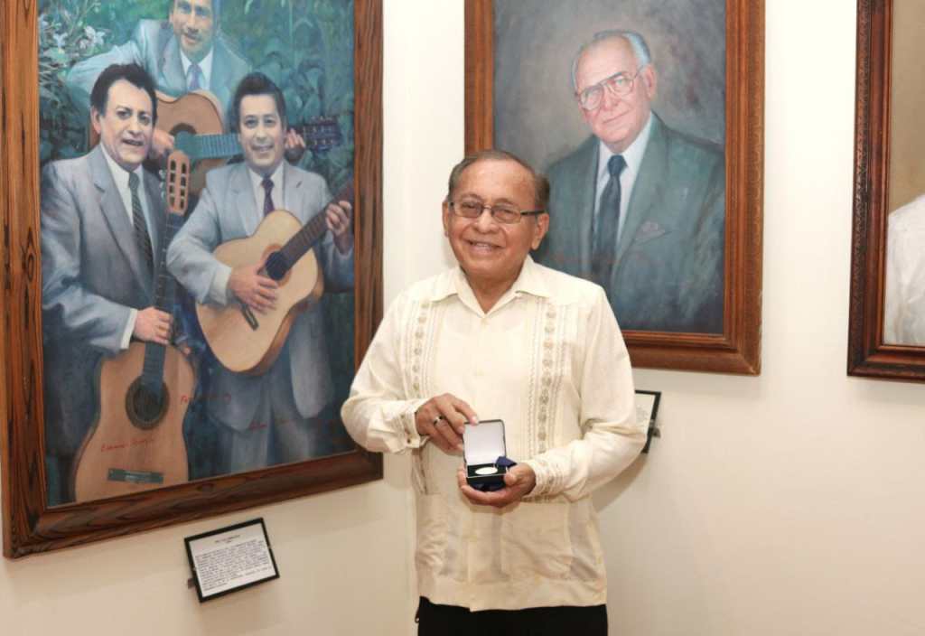 #Yucatán Reconocen al trovador #MarcosDomínguez con la Medalla “Pastor&nbsp;Cervera”