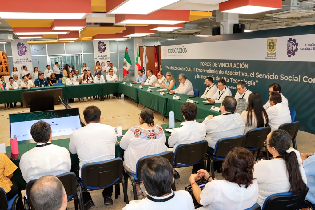 #Yucatán Académicas de la #UADY participan en los Foros de Vinculación 2024 de la&nbsp;#SEP