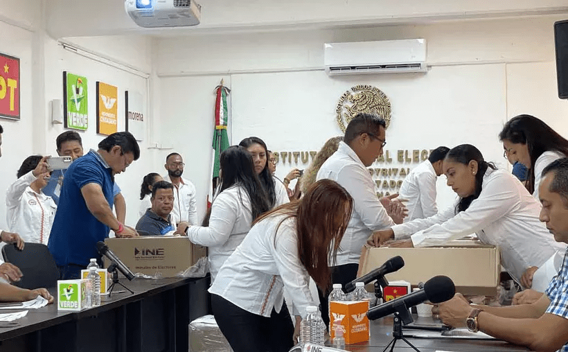 #QuintanaRoo Entrega #INE lista nominal a partidos&nbsp;políticos