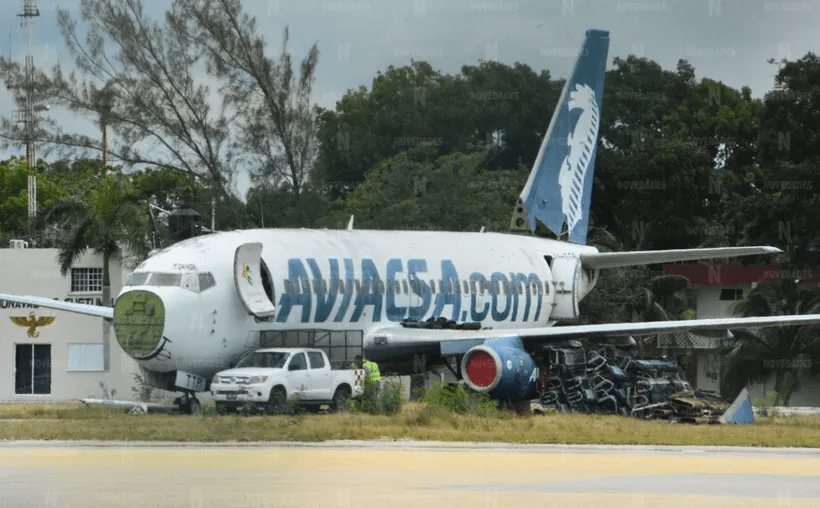 #QuintanaRoo Desmantelan avión de Aviacsa varado en el Aeropuerto Internacional de&nbsp;#Chetumal