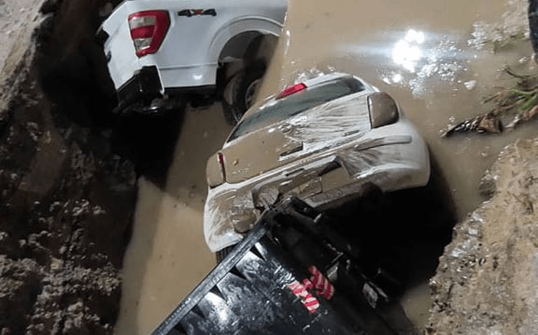 #Chiapas Lluvias en #Tuxtla provocan arrastre de 6 vehículos e inundación de&nbsp;viviendas