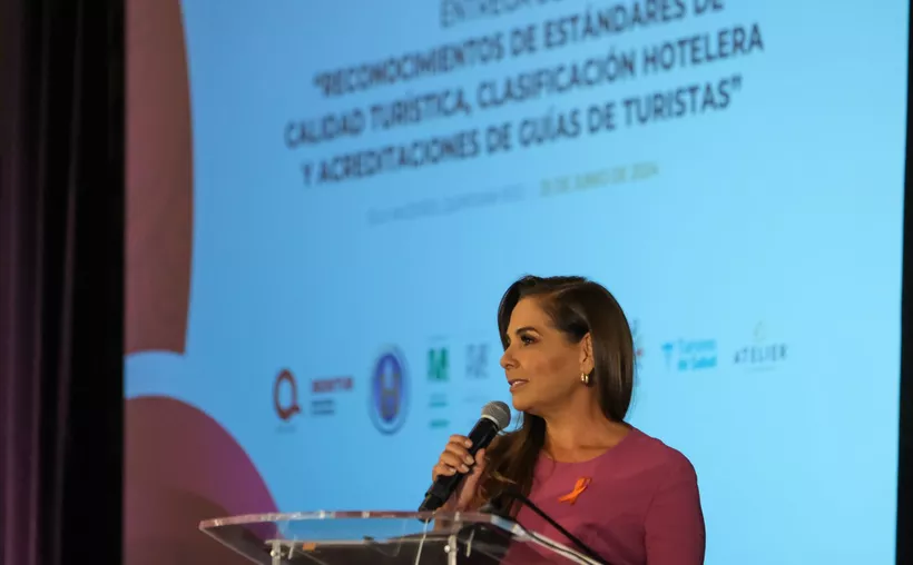 #QuintanaRoo Entrega #MaraLezama reconocimientos para fortalecer la Nueva Era del Turismo