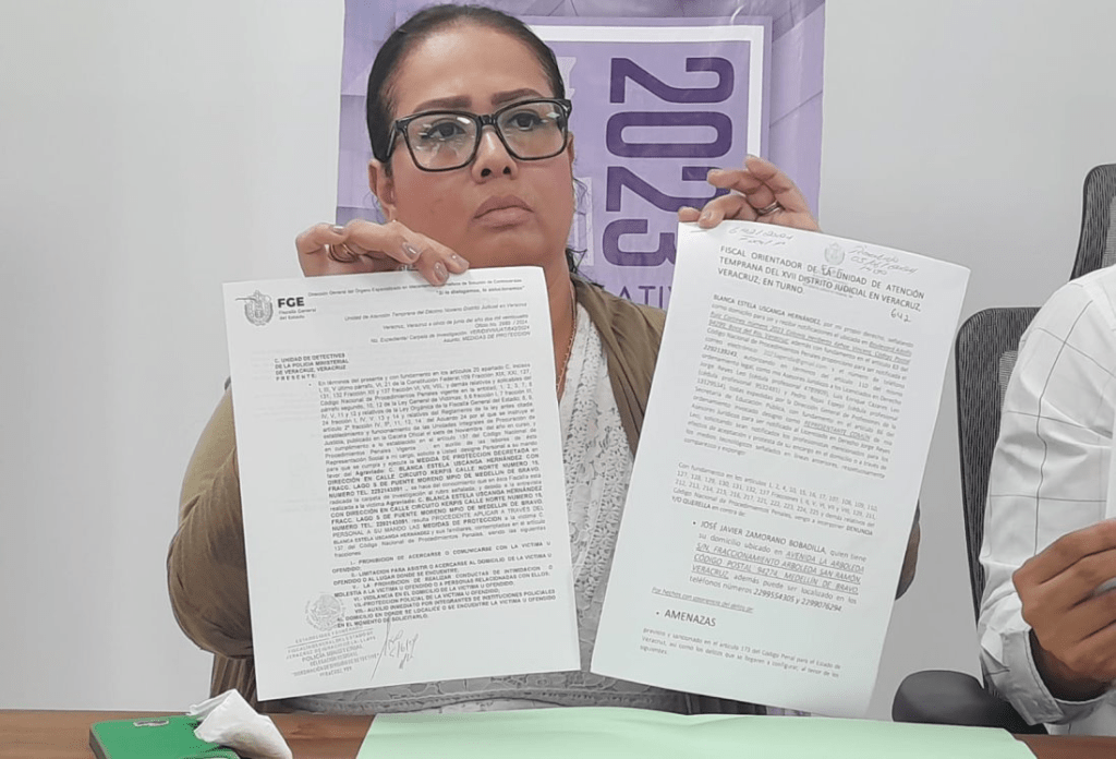 #Veracruz Secretaria del alcalde de #MedellíndeBravo denuncia a director de policía por&nbsp;amenazas