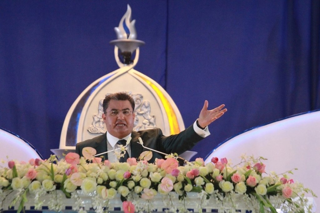 #Mexico Naasón Joaquín, líder de la Luz del Mundo, tiene suspendidos sus derechos como ministro de culto:&nbsp;SG