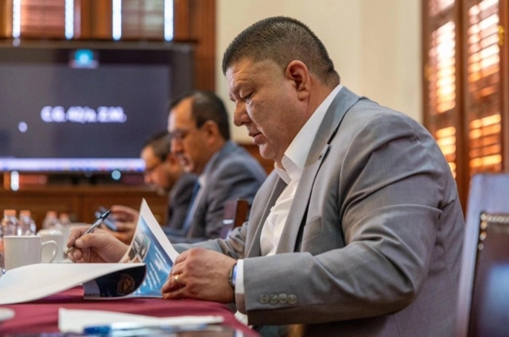 #Chihuahua El fiscal de Chihuahua se desdice; agentes estadunidenses “no participaron en el operativo contra ‘narcolaboratorios’”