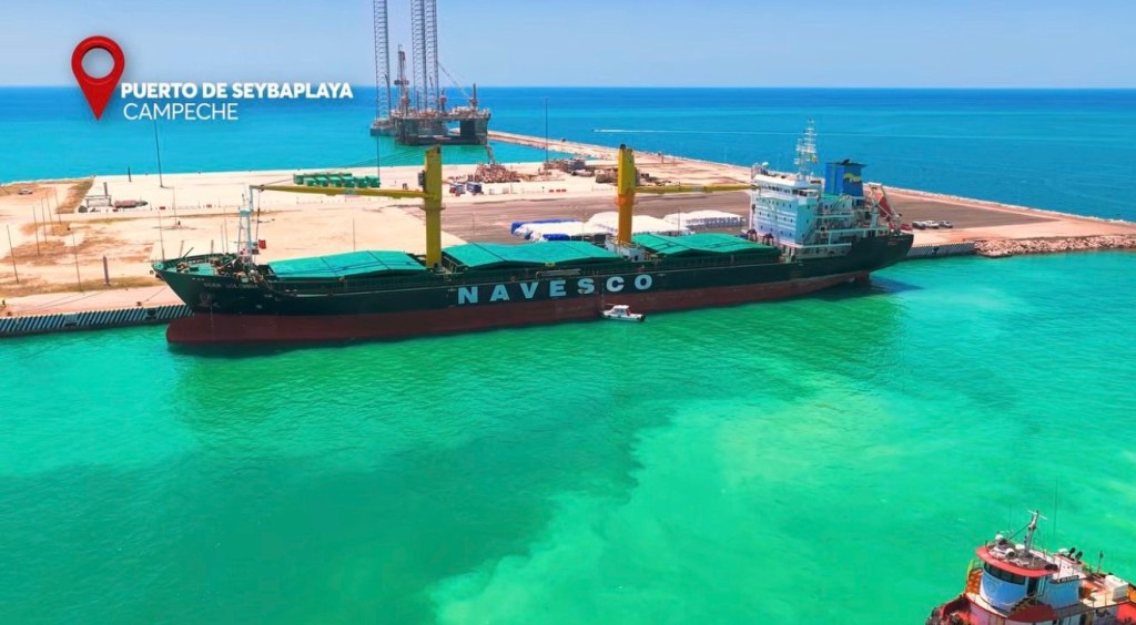 #QuintanaRoo Sale primera exportación de 4 mil 400 toneladas de azúcar desde&nbsp;Seybaplaya