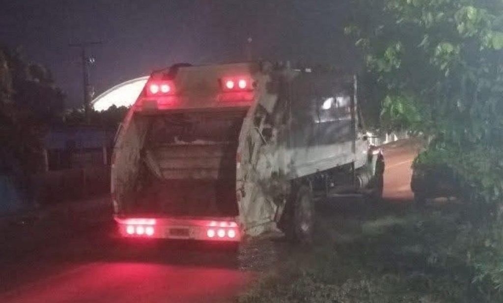 #Veracruz Liberan ejidatarios carro recolector de basura en&nbsp;Tatahuicapan