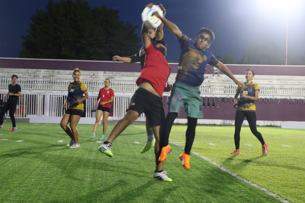 #Yucatan UADY impulsa el Ultimate Frisbee como herramienta de desarrollo estudiantil