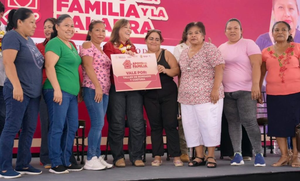 #Veracruz Lleva Nahle 4 mil apoyos a 8 municipios de La Huasteca