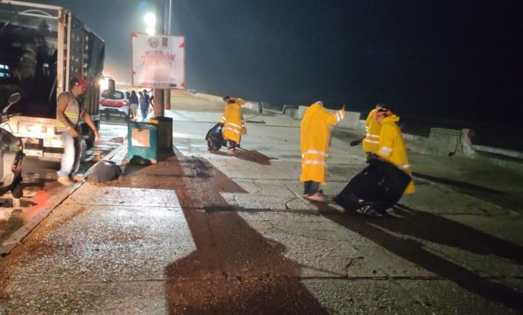 #Veracruz Gobierno de Coatzacoalcos brinda atención en puntos críticos tras lluvias