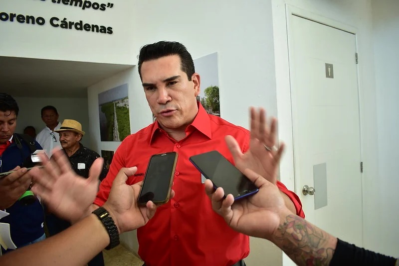 #Nacional Juez niega suspensión a Alejandro Moreno contra posible alerta migratoria