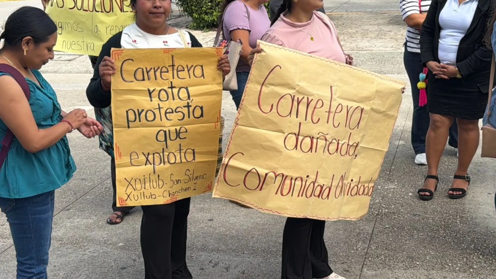 #QuintanaRoo Maestros de la zona maya de Tulum exigen pavimentación del acceso a las&nbsp;comunidades